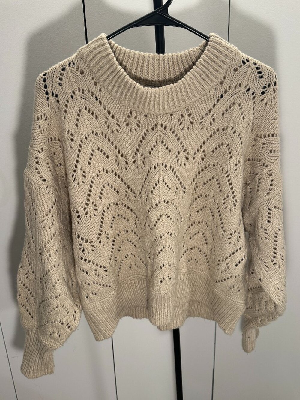 Old Navy Knit/Crochet Sweater